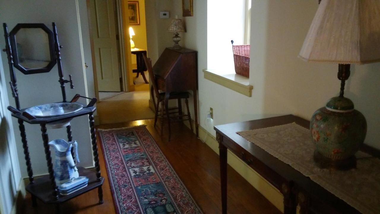 1732 Folke Stone Bed And Breakfast West Chester Eksteriør billede